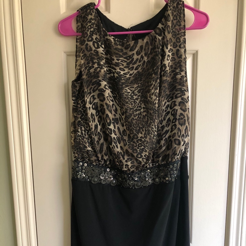Leopard print & black dress